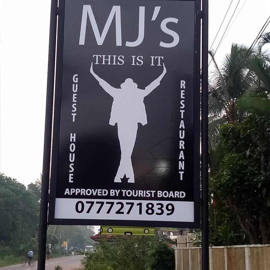 This Is It Airport Hotel And Restaurant Negombo Exterior foto