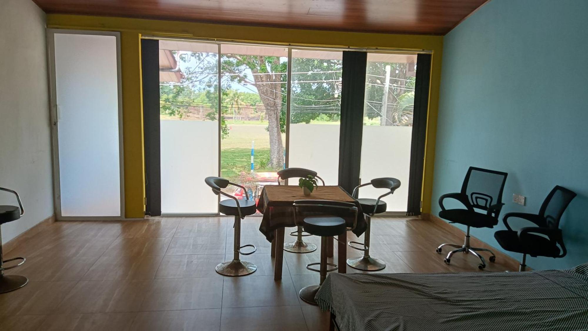 This Is It Airport Hotel And Restaurant Negombo Exterior foto