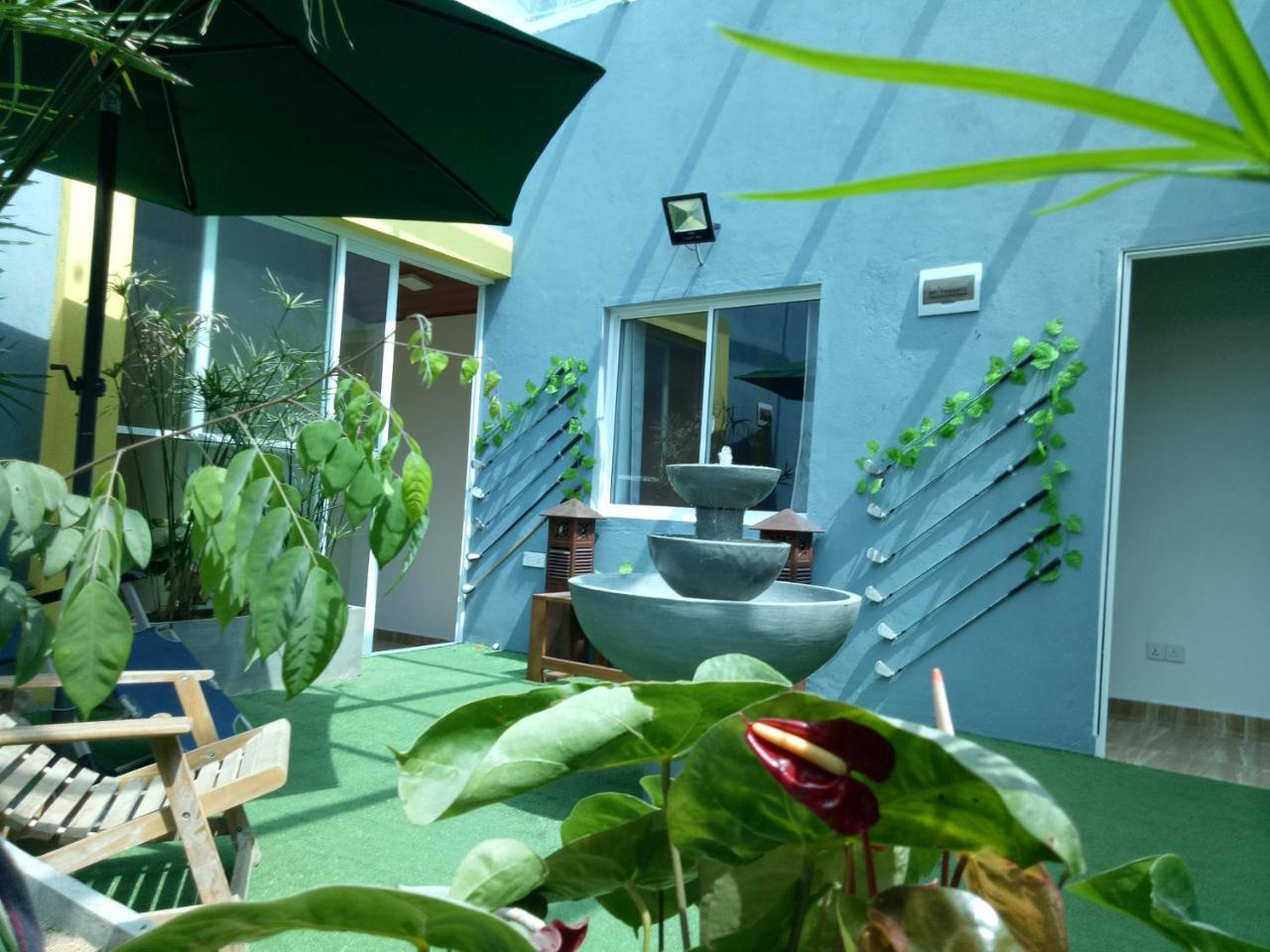 This Is It Airport Hotel And Restaurant Negombo Exterior foto